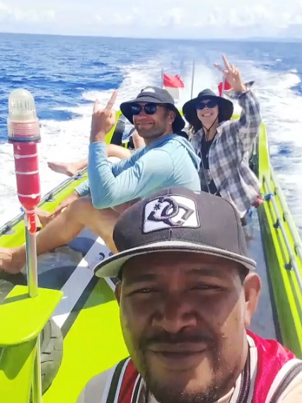 Kapal di Raja Ampat sandar